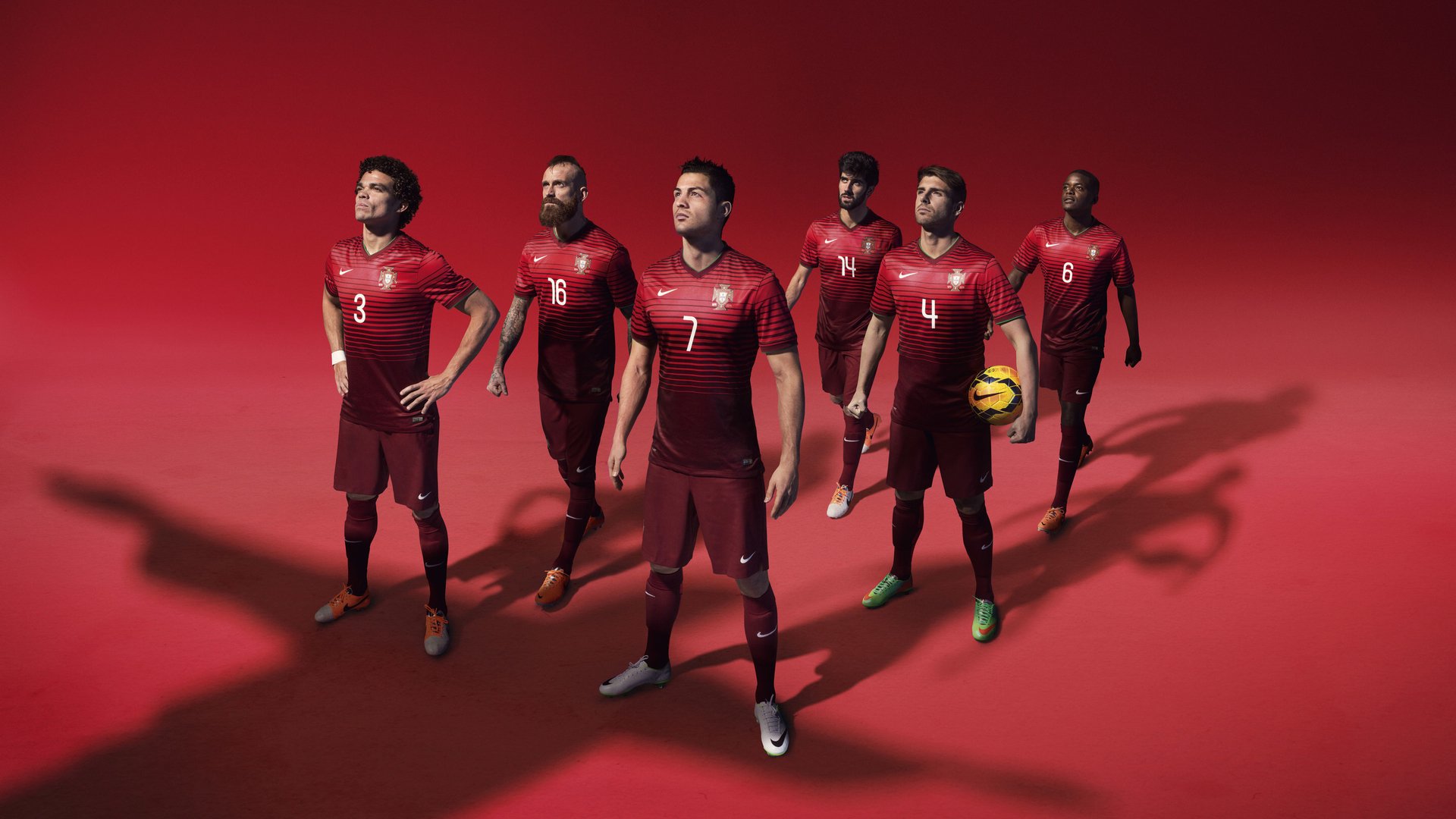 “天灾挑战：暴雨雪雹中的赛场勇士”，雪暴灾害